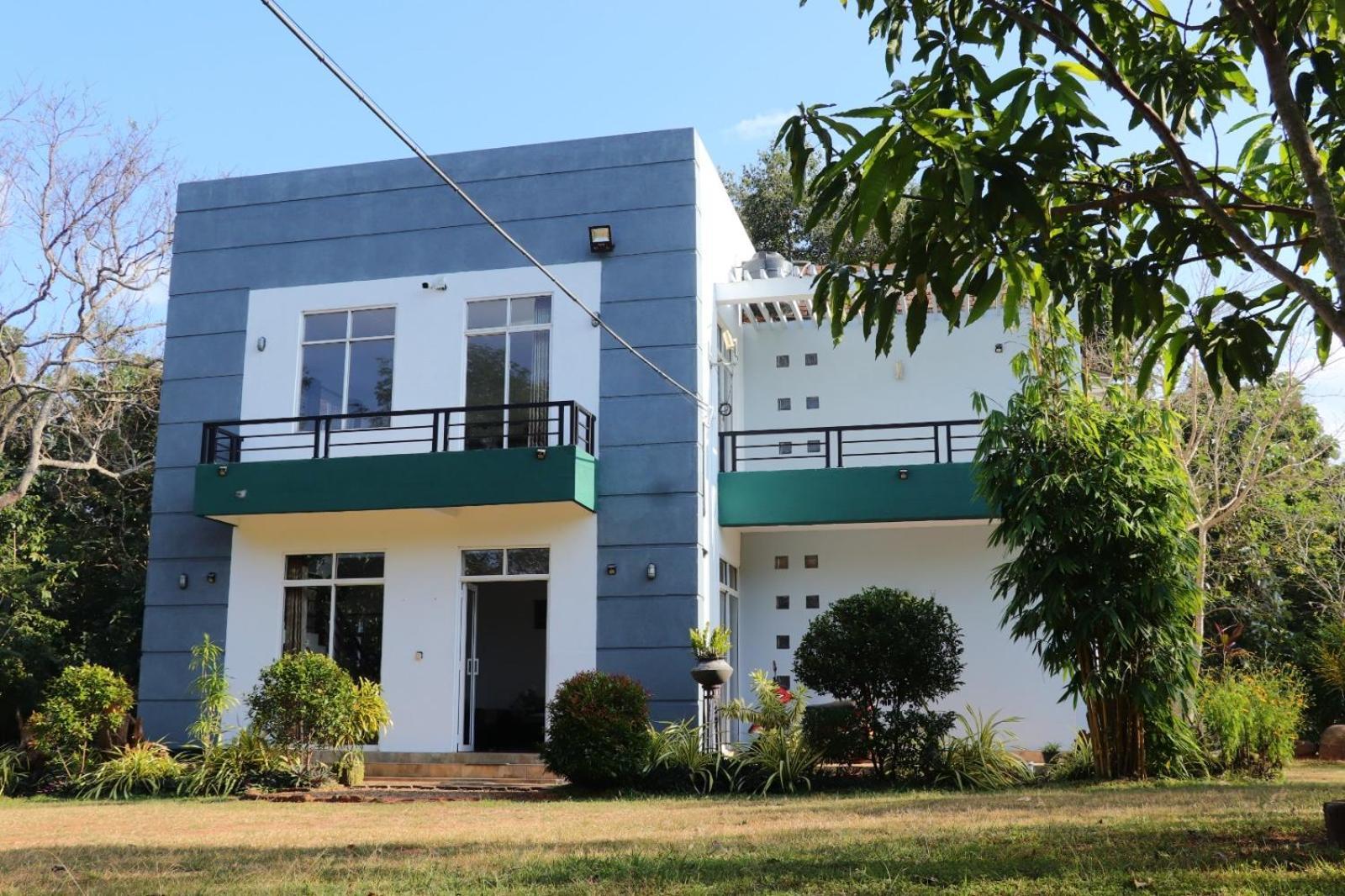 Peacock Resort Anuradhapura Exterior photo